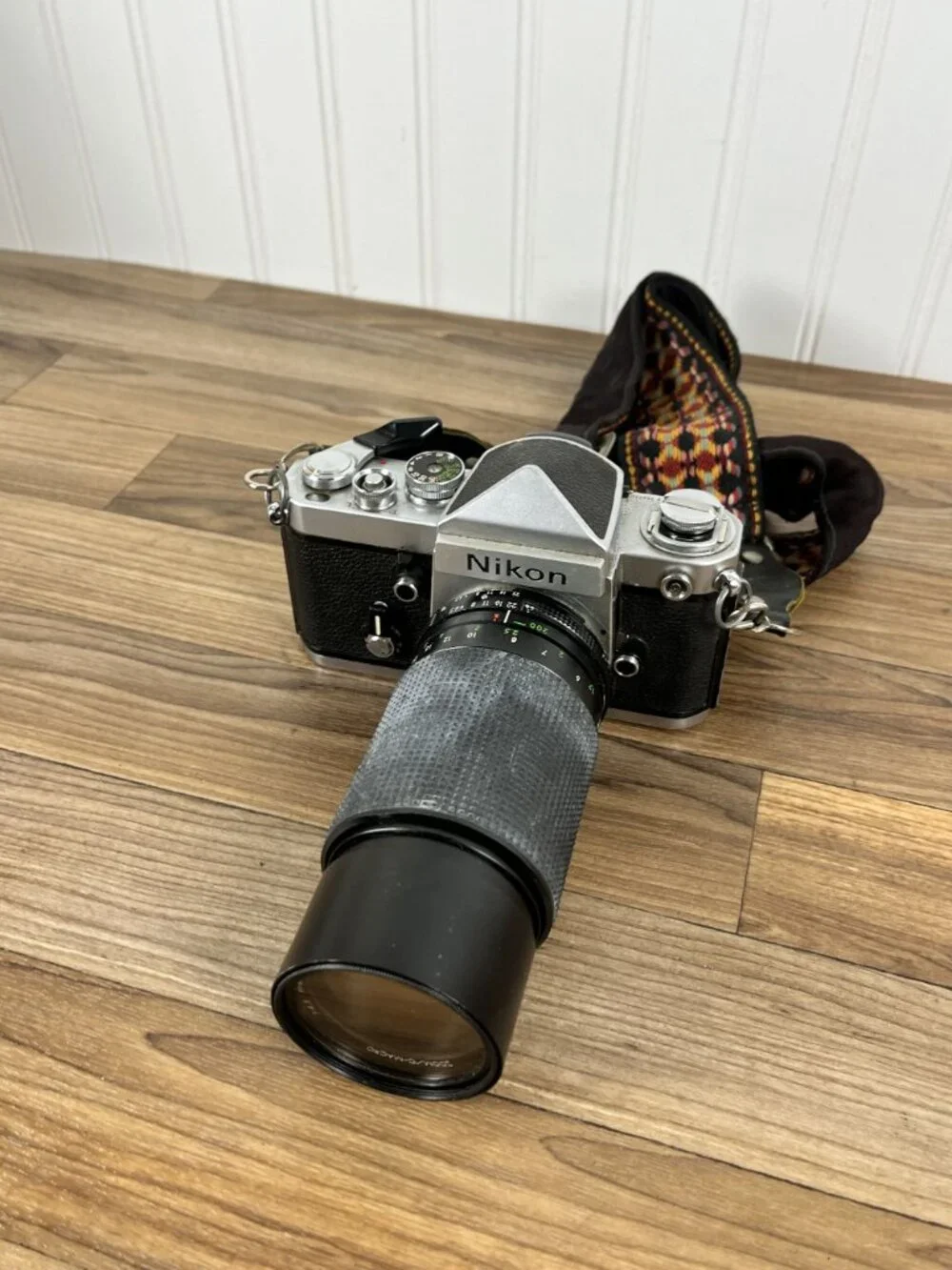 Nikon F 35mm Film SLR Camera Vintage Film Camera With Lens